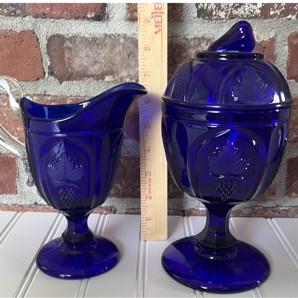 Vintage Metropolitan Museum of Art (MMA) Sugar and Creamer Bowl Grape Cluster - Picture 9 of 11